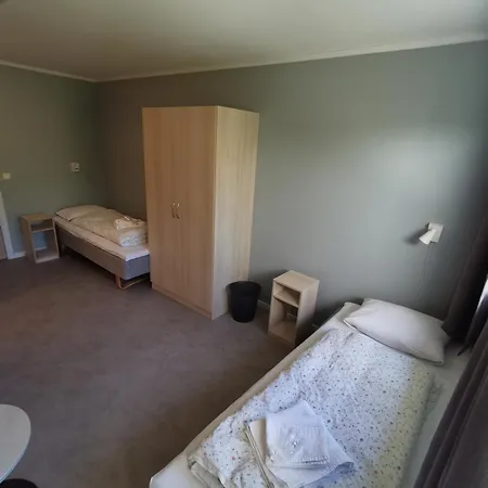 Big Bed & Breakfast